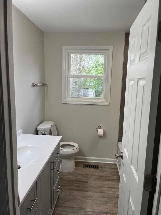 Building Photo - 3010 Buenaview Blvd