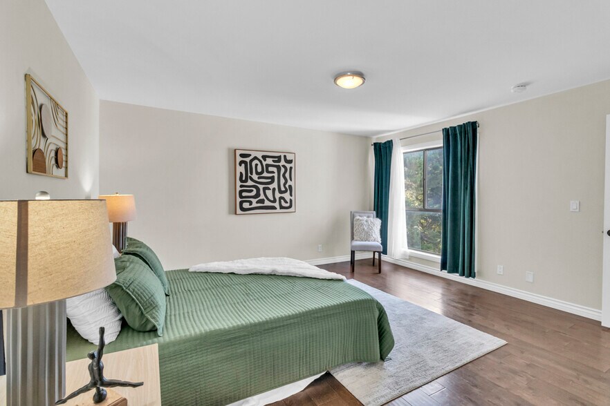 Building Photo - 4499 Via Marisol Via