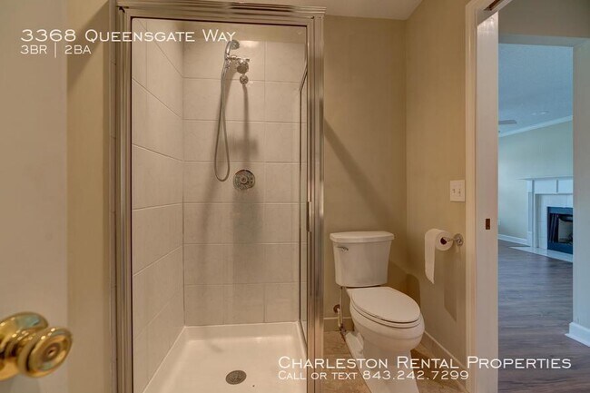 Building Photo - 3368 Queensgate Way