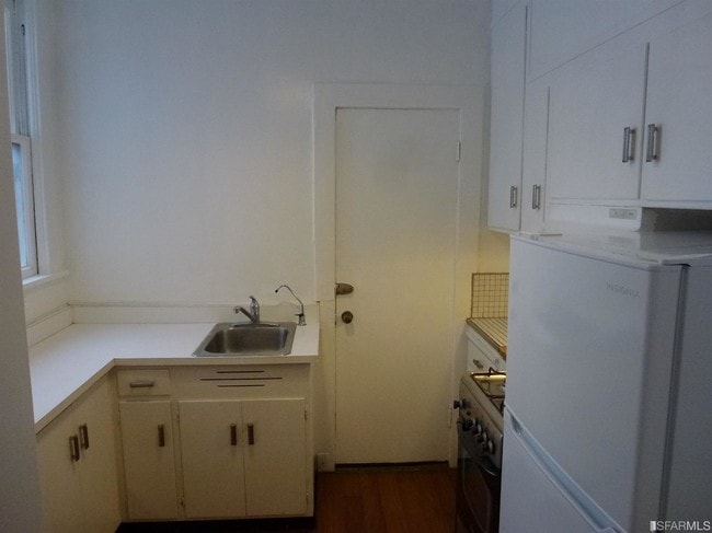 Building Photo - 1111 Jones St