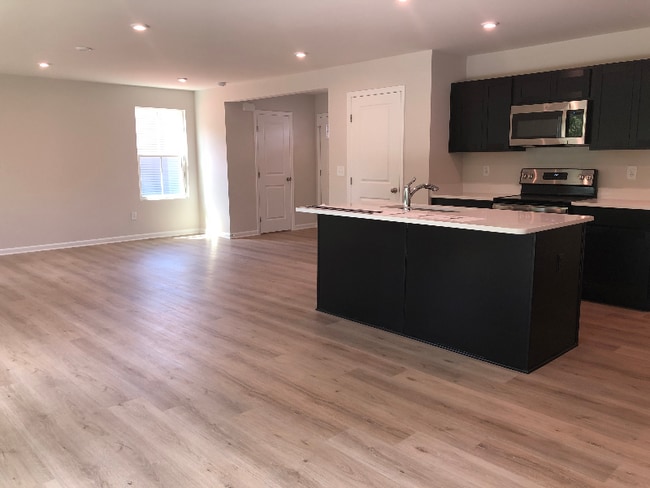 Building Photo - 133 Davis Grove Ln