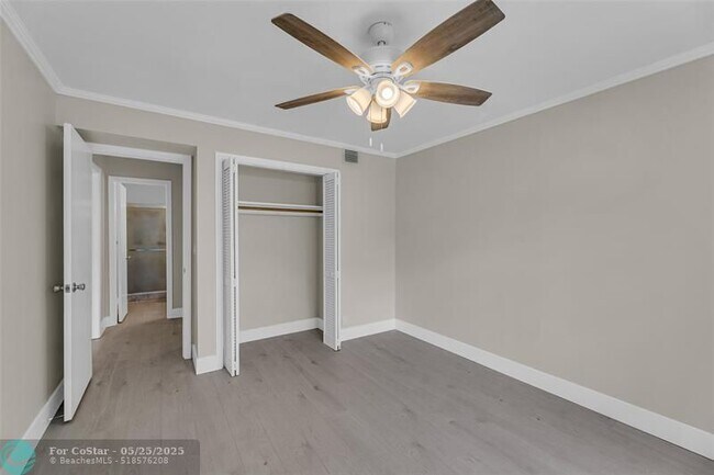 Building Photo - 6319 Bay Club Dr
