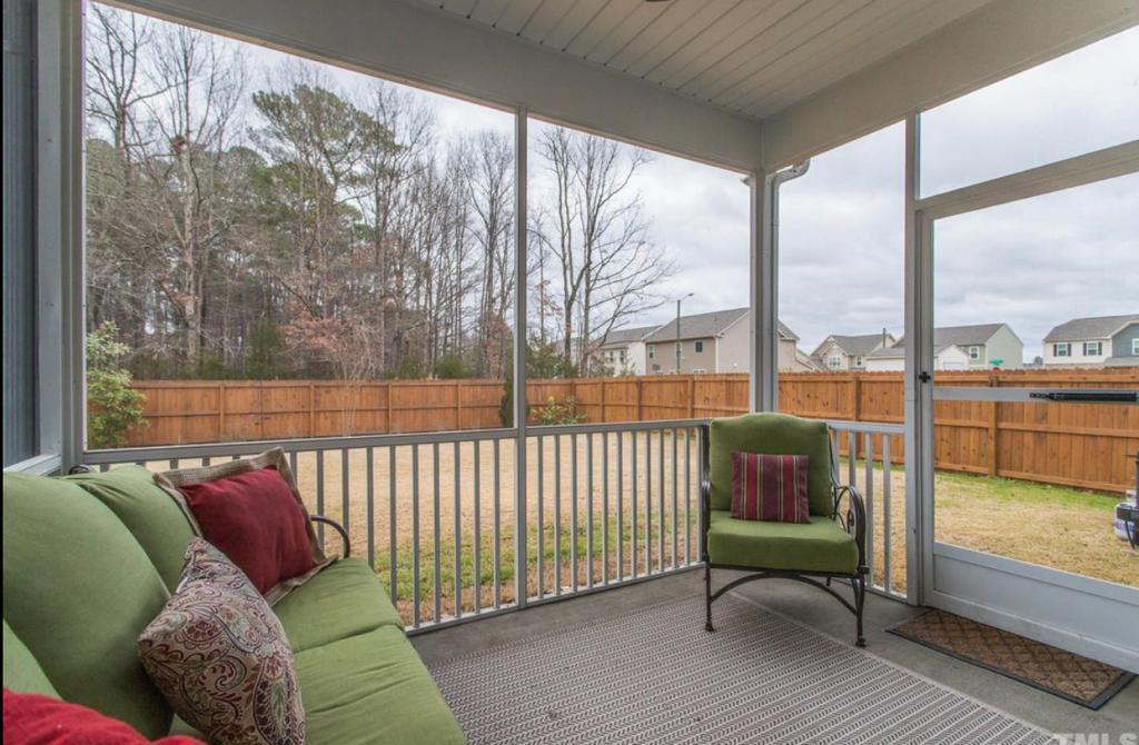 Building Photo - 508 Porch Swing Pl
