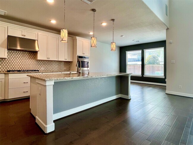 Building Photo - 23707 Montclair Forest Trl