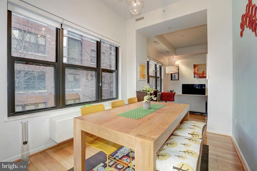 reverse of dining room - 1390 Kenyon Street NW