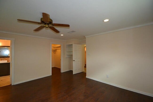 Building Photo - 4911 Wigton Dr