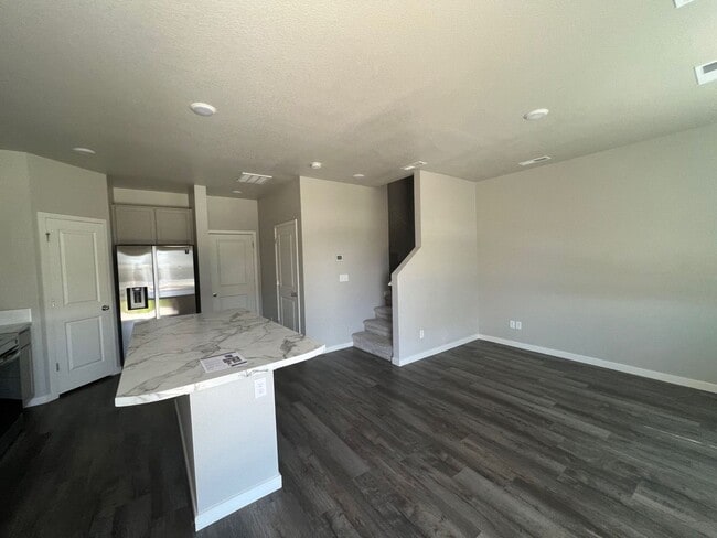 Building Photo - Fantastic Townhome in Ault