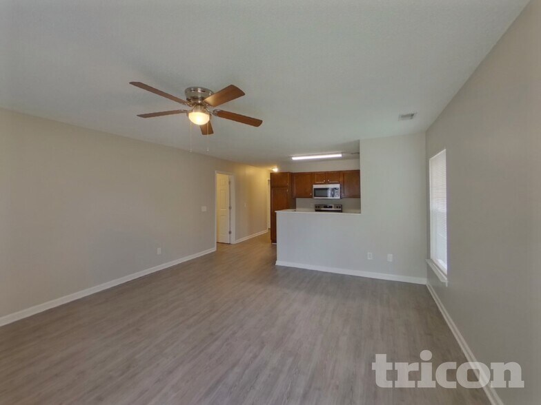 Building Photo - 80 Springway Dr