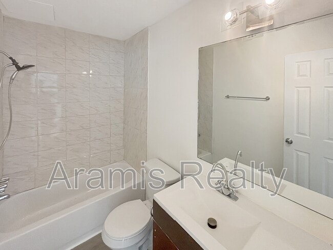 Building Photo - 3036 Destin Cir