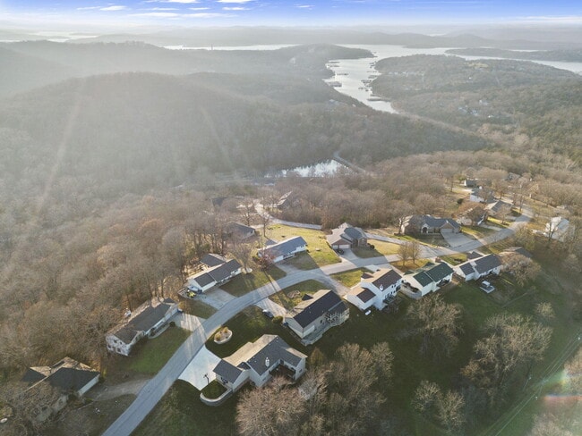 Building Photo - 42 Irish Hills Blvd