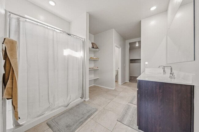 Building Photo - 25285 N 185th Ave