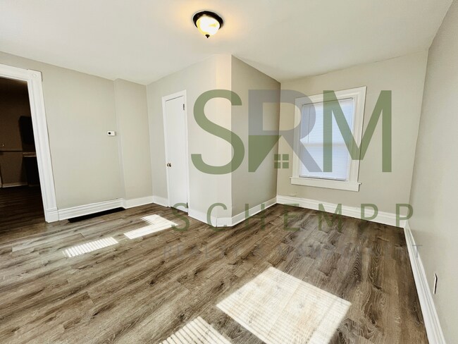 Building Photo - Remodeled 2 bedroom home w/bonus room- Section 8 accepted