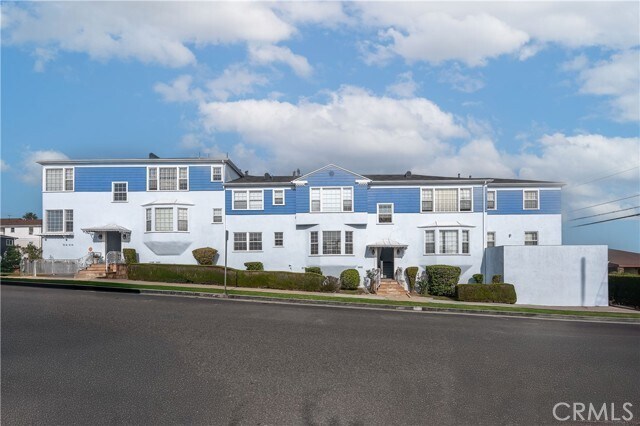 Building Photo - 4469 W 59th Pl