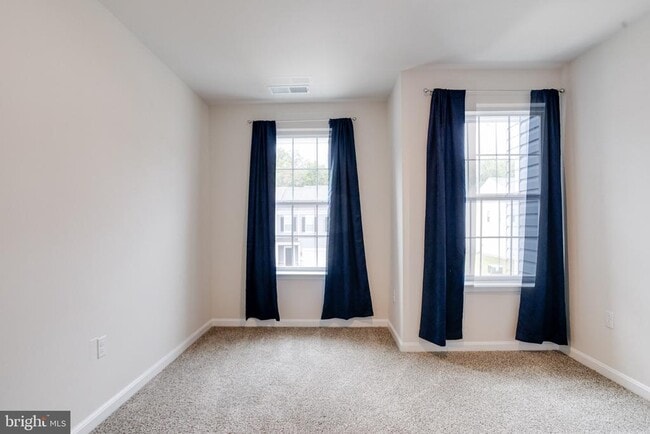 Building Photo - 148 Correri St