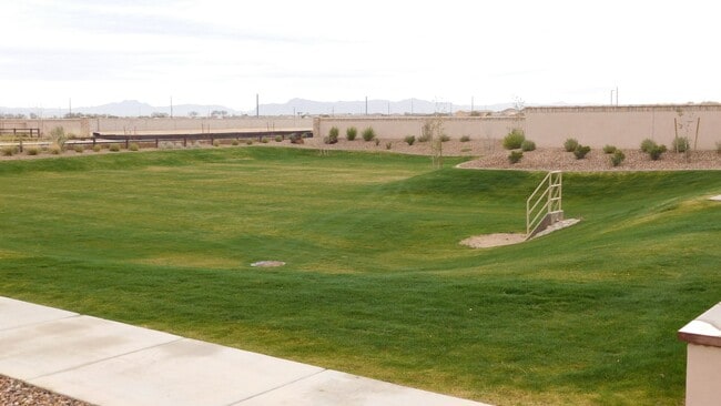 Building Photo - Beautiful home with generation suite in gated community