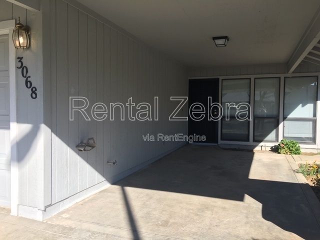 Building Photo - 3068 W Queens Cir