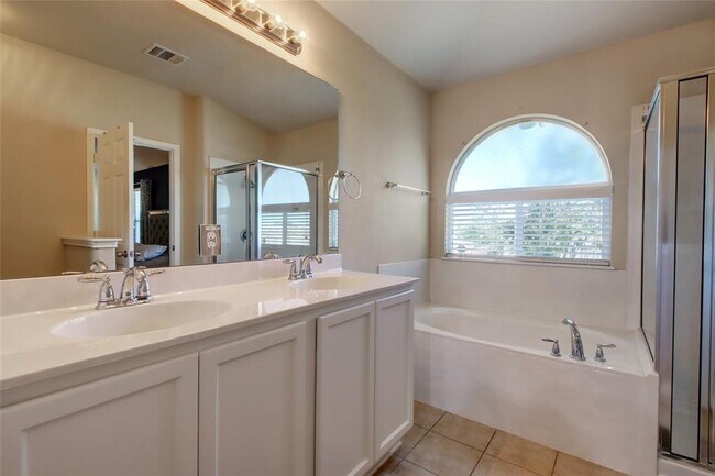 Building Photo - 2731 Herrington Cove