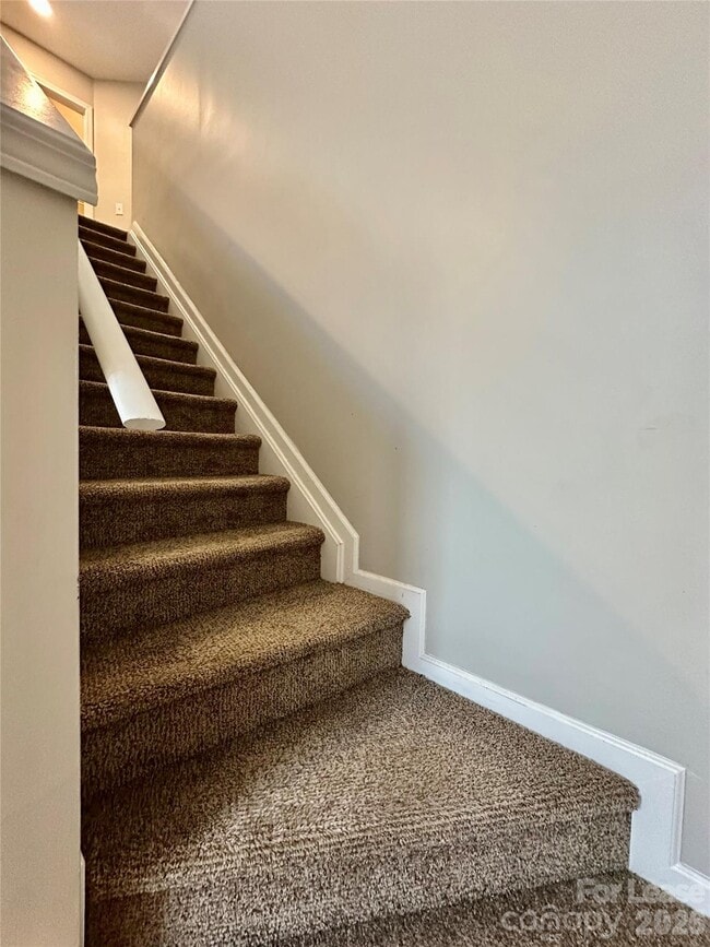 Building Photo - 5307 Bentgrass Run Dr