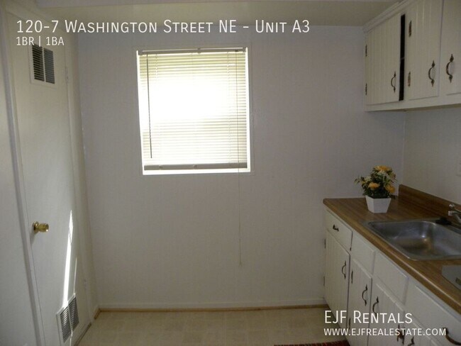 Building Photo - 120-7 Washington Street NE-Unit A3