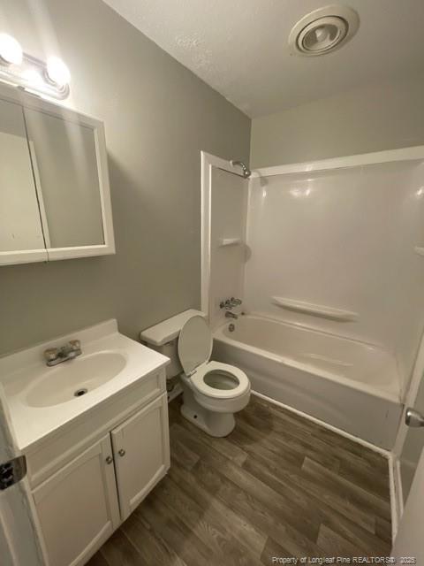 Building Photo - 2118 Malloy St