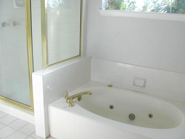 Building Photo - 1401 Auburn Pl