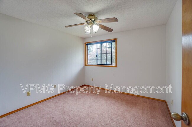 Building Photo - 4017 NE 157th Ave