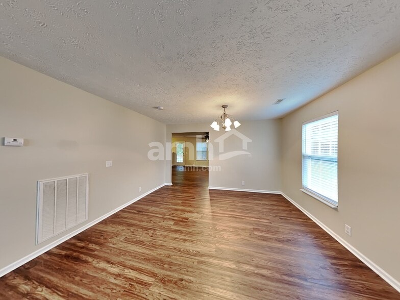 Building Photo - 136 Trail Ridge Way