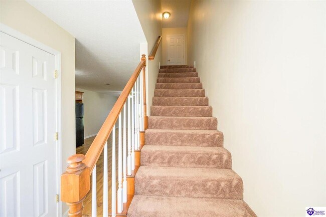 Building Photo - 123 Poplar Cir