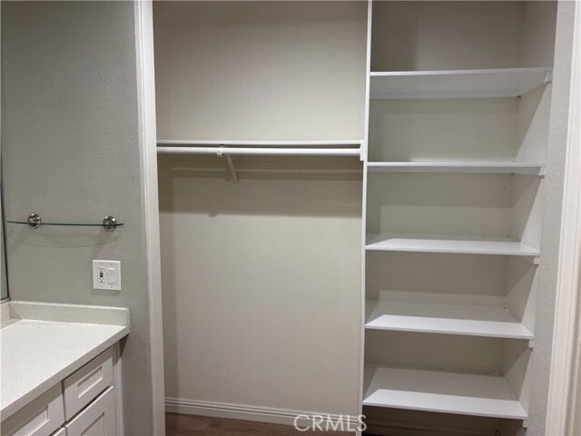 Building Photo - 21 Streamwood