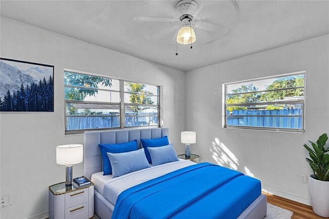 Building Photo - 324 N Lakeland Ave