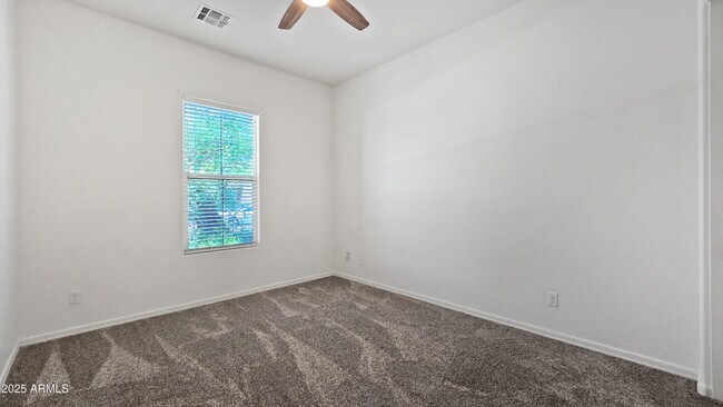 Building Photo - 4219 N 161st Ave