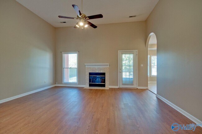 Building Photo - 97 S Interlaken Dr