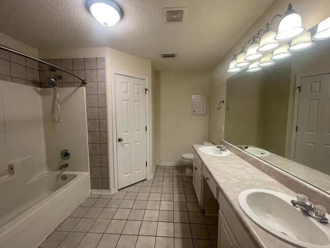Building Photo - 5196 Whitehurst Ln