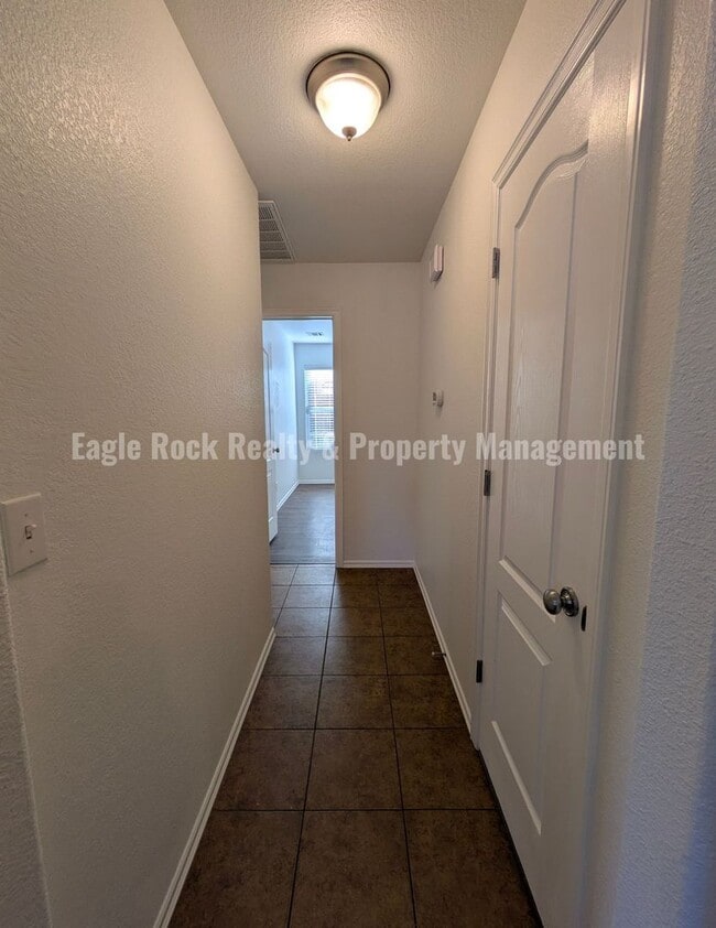 Building Photo - Bixby Home for Rent (3beds/2baths)