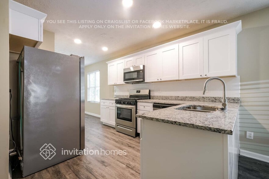Building Photo - 5245 Hillcrest Glenn Dr