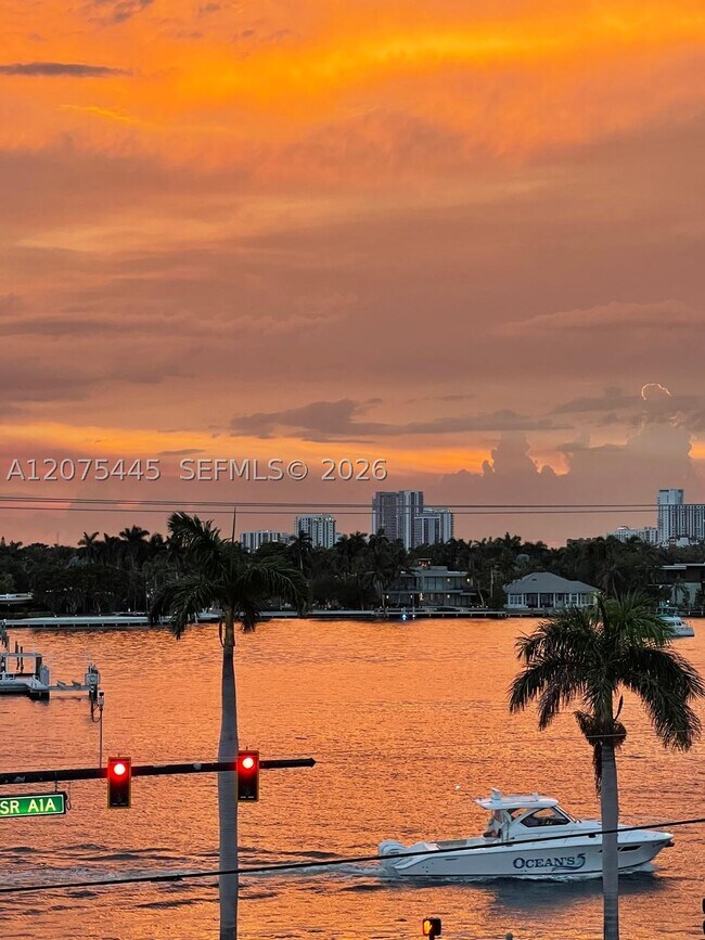Building Photo - 1201 S Ocean Dr