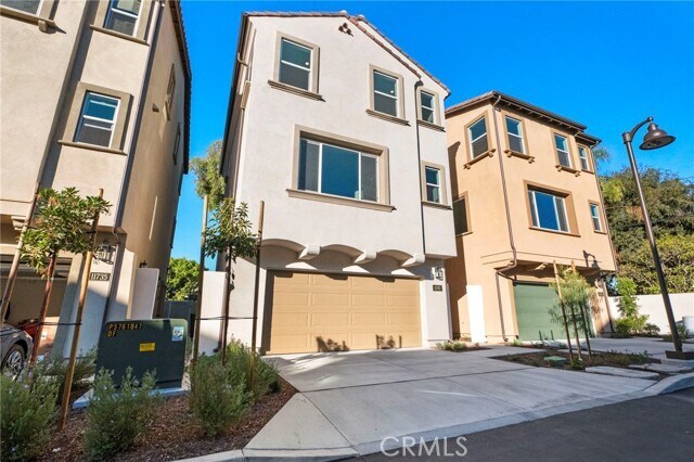 Building Photo - 11741 Rose Dr