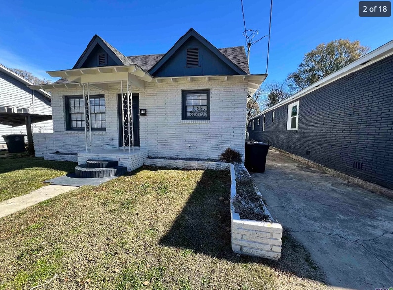 Building Photo - 911 S 12th St