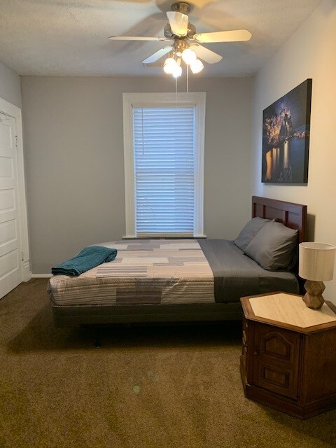 Building Photo - 504 Calhoun St NW