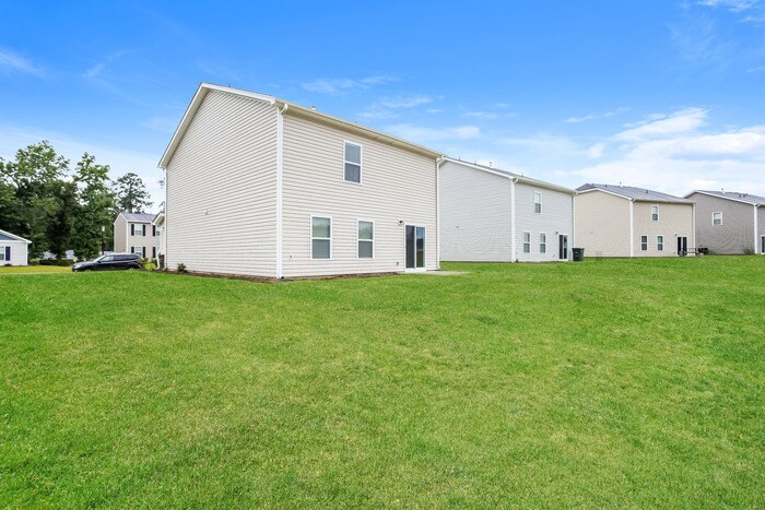 Building Photo - 116 Bent Holly Dr