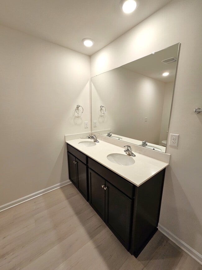 Building Photo - 211 Belmar Rd