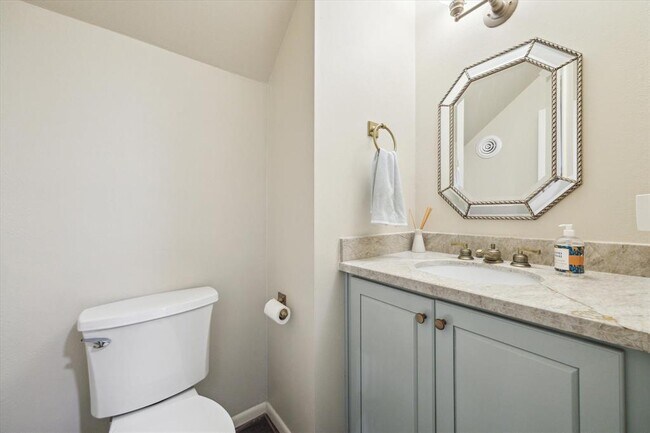 Building Photo - 6330 Briar Rose Dr