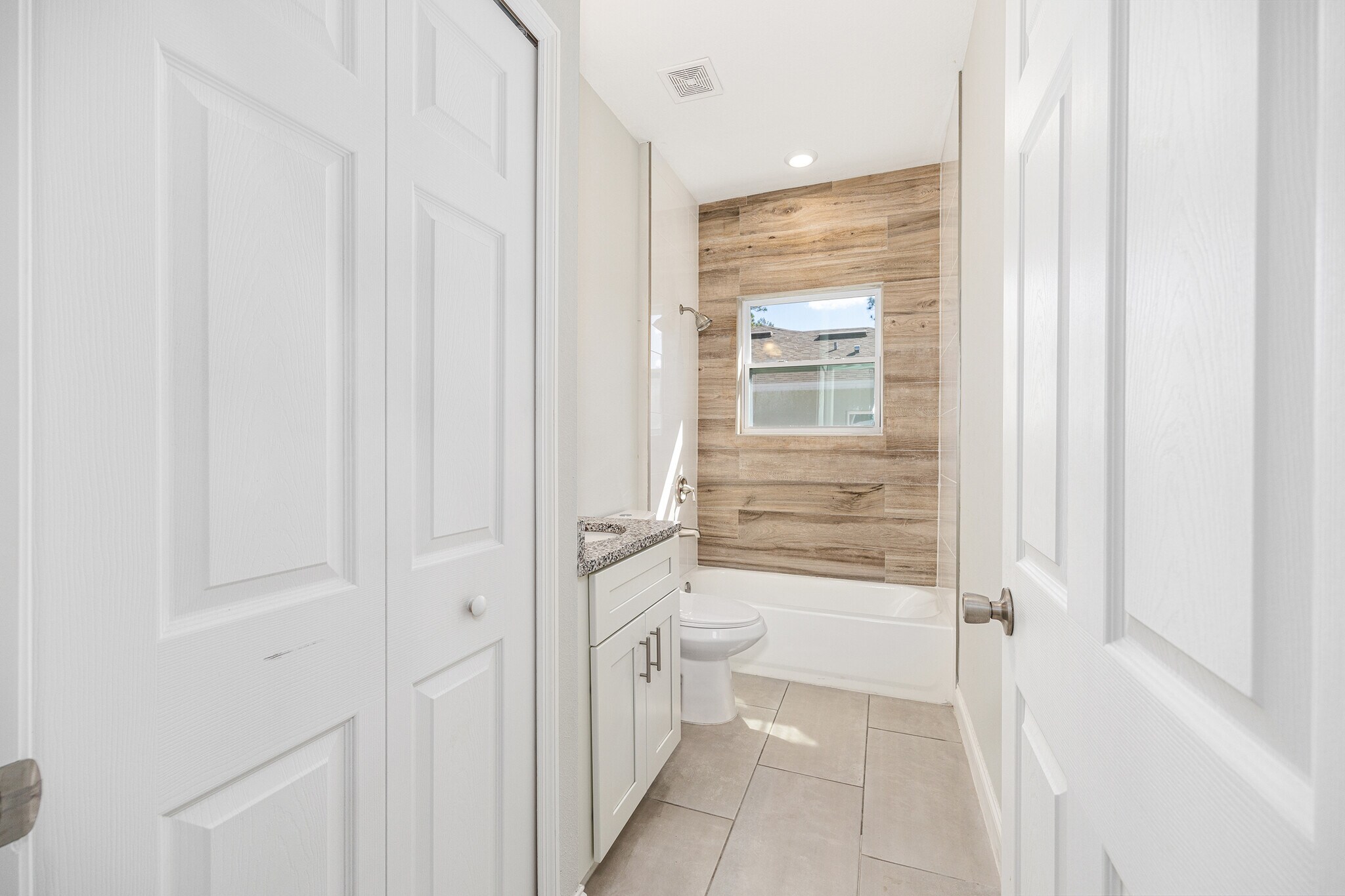 Building Photo - 5998 SW 154th Street Rd