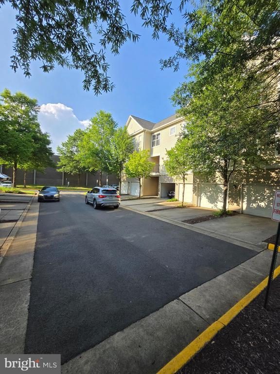 Building Photo - 13369 Connor Dr