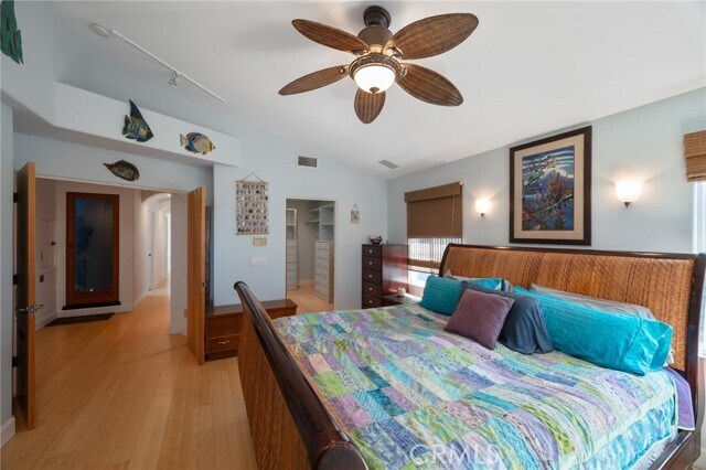 Building Photo - 310 30th St