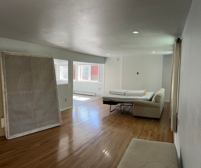 Building Photo - 12333 End St