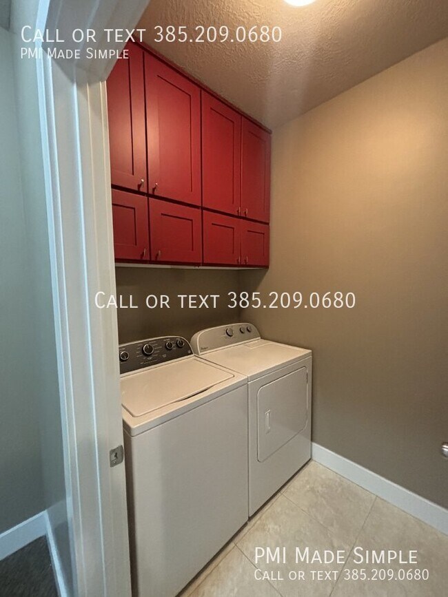 Building Photo - Charming 4-Bed Saratoga Springs Townhome w...