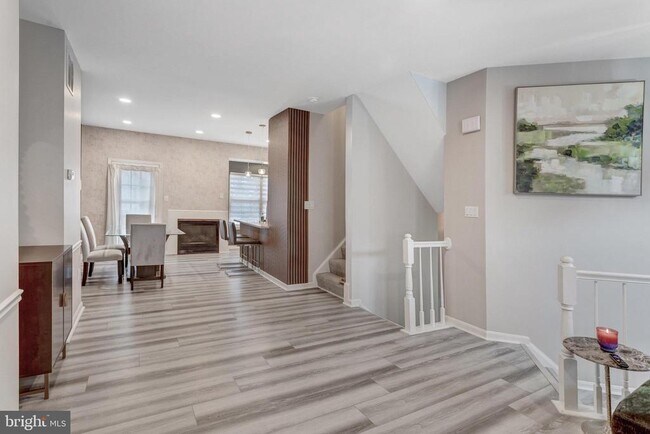 Building Photo - 14118 Carmody Pl