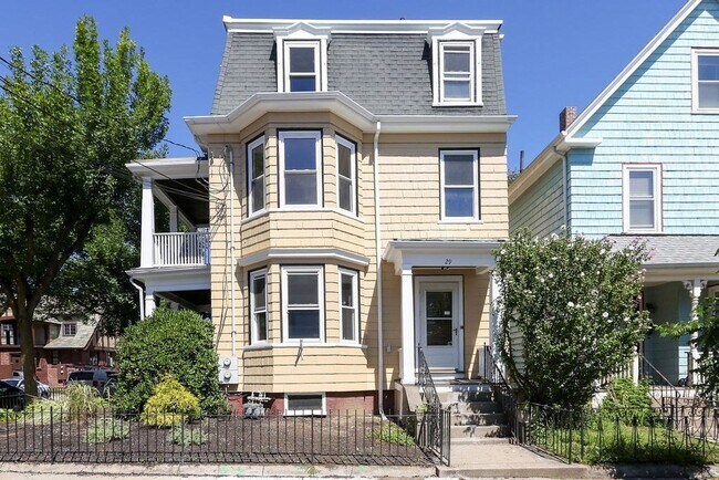 Building Photo - 29 Gibbens St