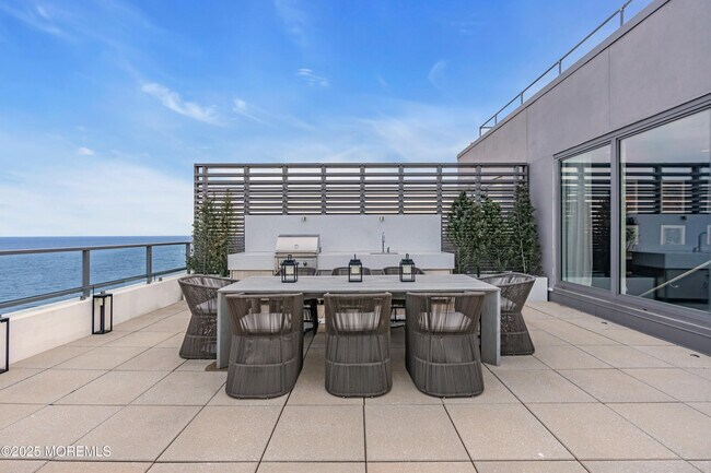 Building Photo - 1101 Ocean Ave N